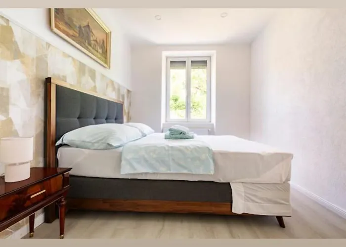 Maison De Maitre Apartman *